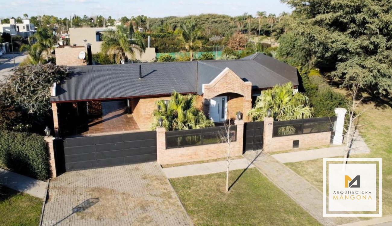 Portada Mariela Mangona